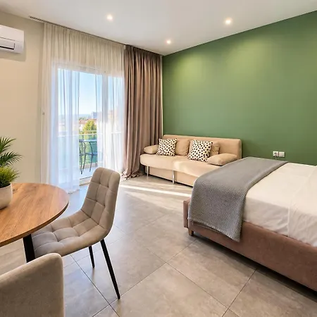 Gpx Clr - Alexander 7 Cityview Apartament *